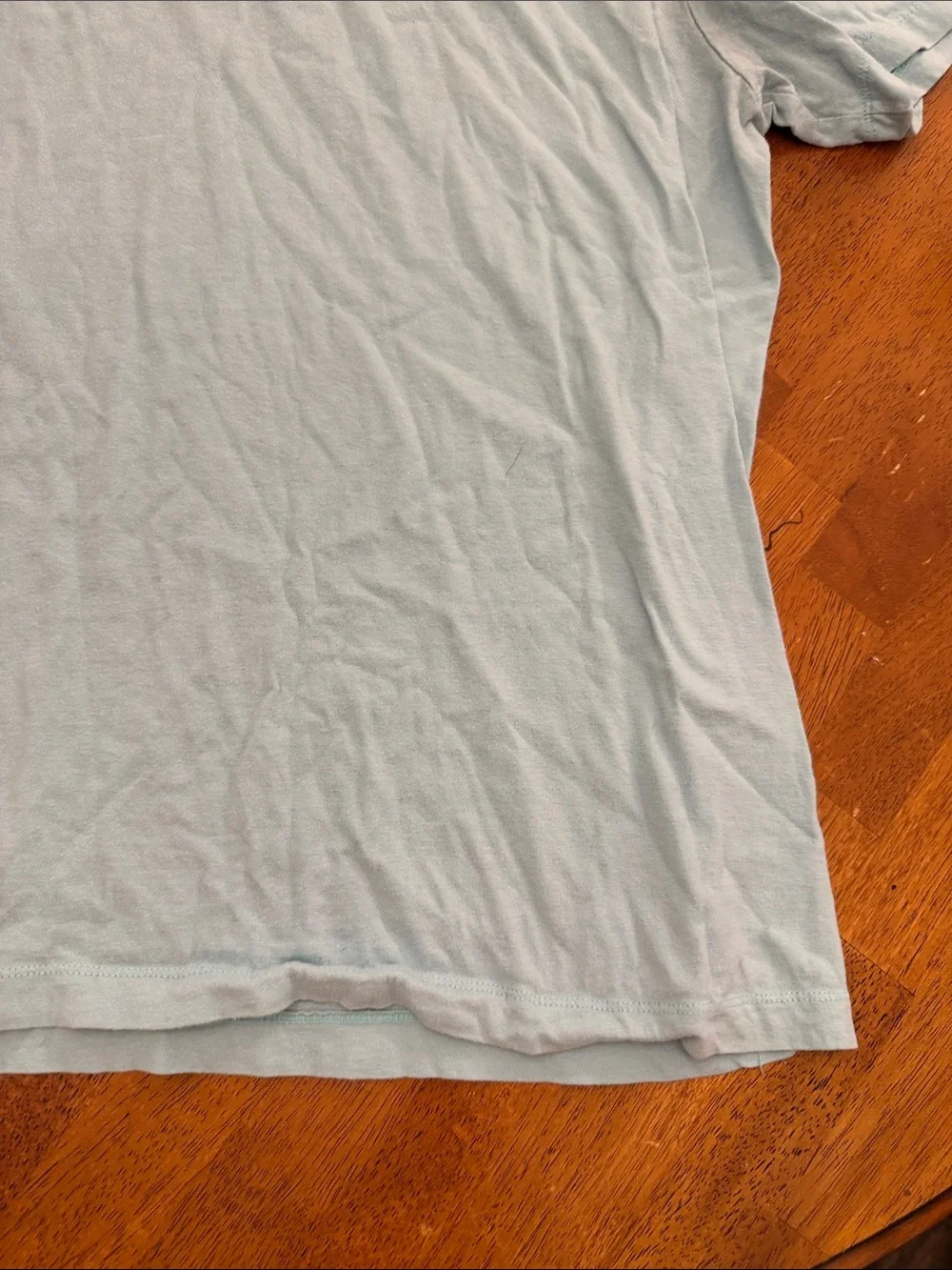 Nike Light Blue Short Sleeve Tee with Yellow Sun & Pink Graphic xl